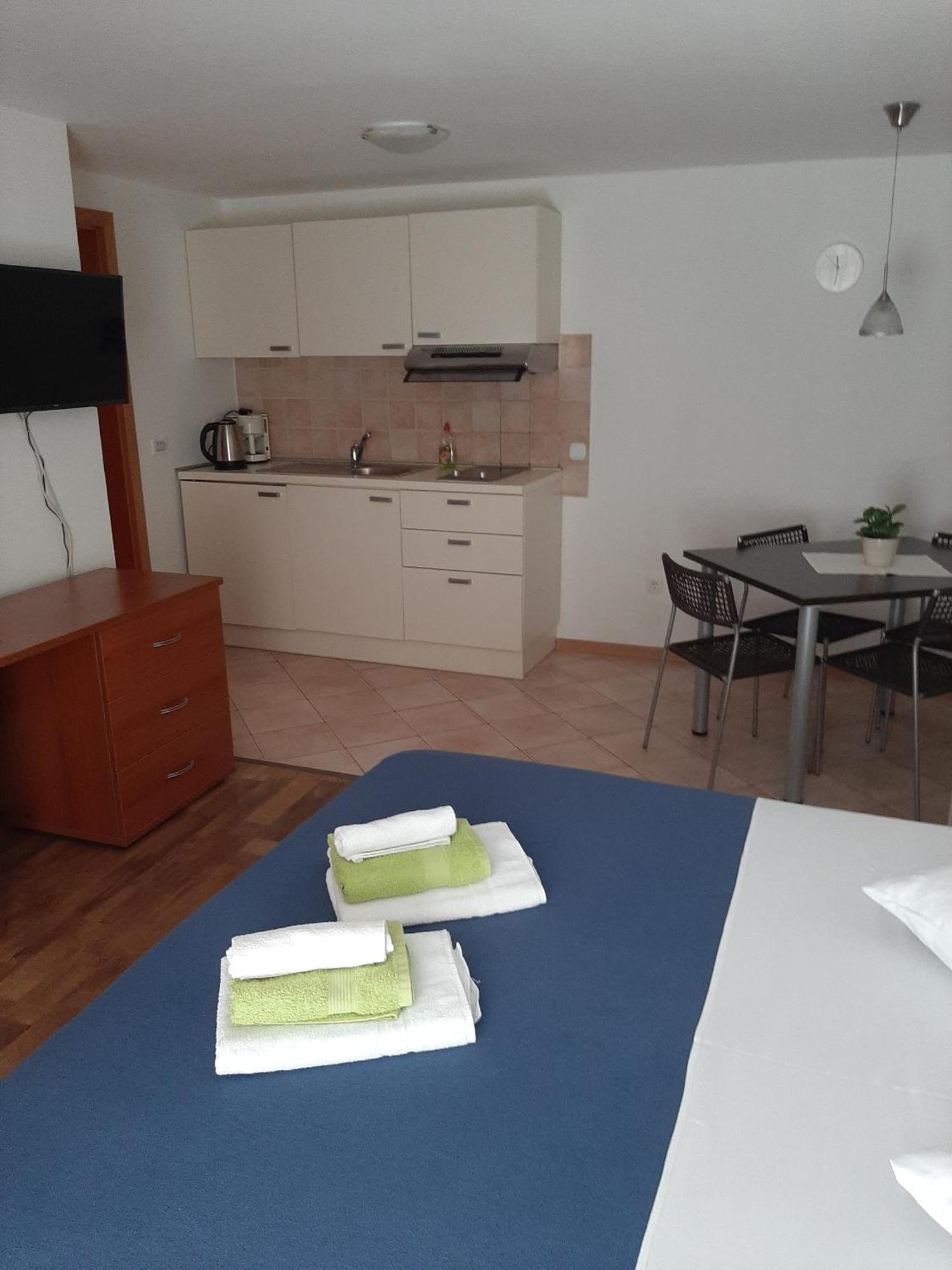 Apartments By The Sea Cres - 13312 الغرفة الصورة